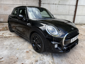 2018 MINI Hatch 1.5 5-Door Hatch Cooper Sport in Black — image 2