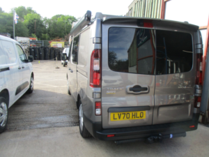 2020 Renault Trafic 2.0 Sl28 Dci 145 Auto Edc Sport Campervan in Grey — image 5