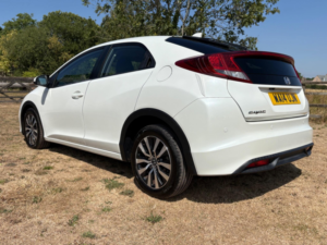 2014 Honda Civic 1.6 I-Dtec Se Plus Euro 5 (s/s) 5dr in White — image 6