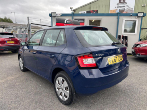 2017 Skoda Fabia 1.0 S Euro 6 (s/s) 5dr in Blue — image 4