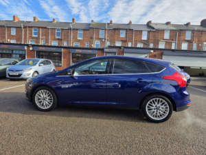 2014 Ford Focus 1.6 Tdci Zetec Navigator in Blue — image 6