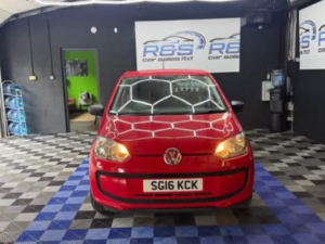 2016 Volkswagen Up! 1.0 Take Up! in Red — image 2