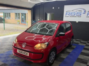 2016 Volkswagen Up! 1.0 Take Up! in Red — image 4