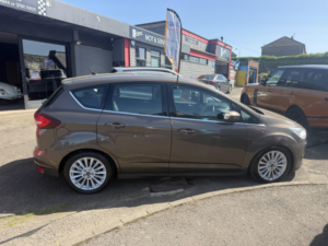 2017 Ford C-Max 1.5 Tdci Titanium MPV 5dr Diesel Manual Euro 6 (s/s) (120 Ps) in Multicolour — image 4