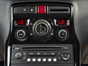 2010 Citroen C3 Picasso 1.6 Hdi Exclusive Euro 5 5dr in Grey — image 4