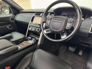 2018 Land Rover Discovery 2.0 Sd4 Hse Auto 4WD Euro 6 (s/s) 5dr in Silver — image 3