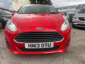 2013 Ford Fiesta 1.0t Ecoboost Zetec Euro 5 (s/s) 3dr in Red — image 6