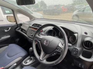 2013 Honda Jazz 1.4 I-Vtec Es Plus in Red — image 5