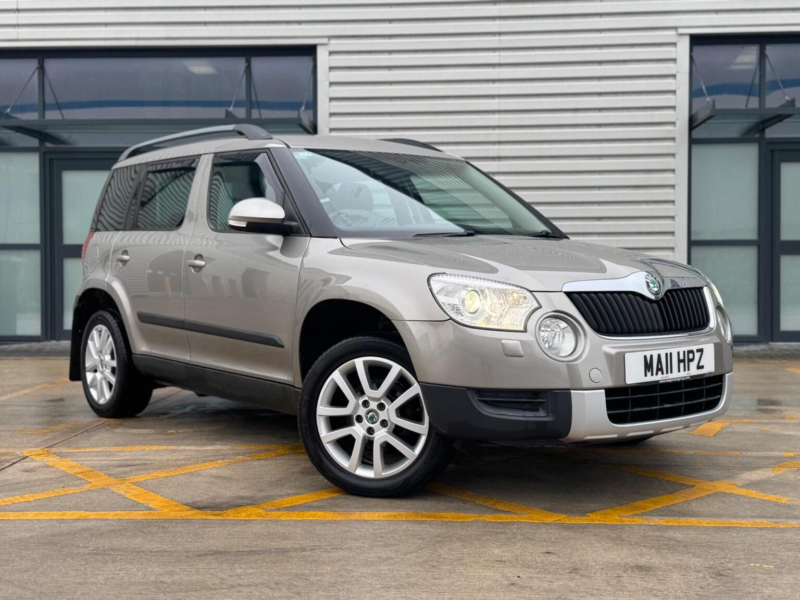 2011 Skoda Yeti 1.8 Tsi Elegance 4WD Euro 5 5dr in Beige — image 1