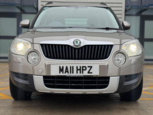 2011 Skoda Yeti 1.8 Tsi Elegance 4WD Euro 5 5dr in Beige — image 6