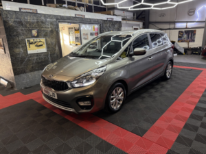 2018 Kia Carens 1.7 Crdi 2 in Silver — image 2