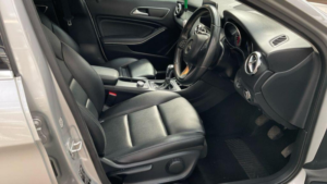 2017 Mercedes-Benz Gla 2.1 Gla200d Sport Euro 6 (s/s) 5dr in Silver — image 4