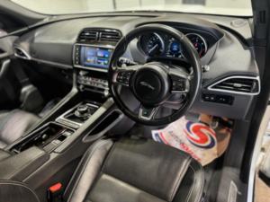 2017 Jaguar F-Pace 2.0 D240 R-Sport Auto AWD Euro 6 (s/s) 5dr in White — image 2