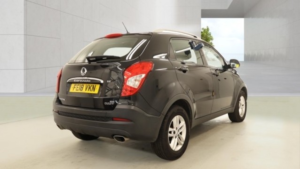 2018 Ssangyong Korando 2.2 D Se 4WD Diesel Black 5dr 1 Owner in Black — image 2