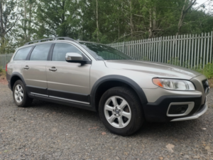 2011 Volvo Xc70 2.0 D3 Es in Gold — image 6