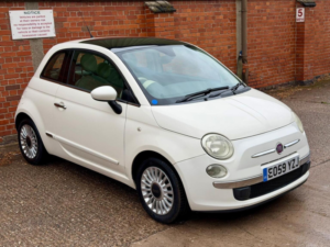 2009 Fiat 500 1.2 Lounge Euro 5 (s/s) 3dr in White — image 2