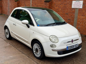 2009 Fiat 500 1.2 Lounge Euro 5 (s/s) 3dr in White — image 5