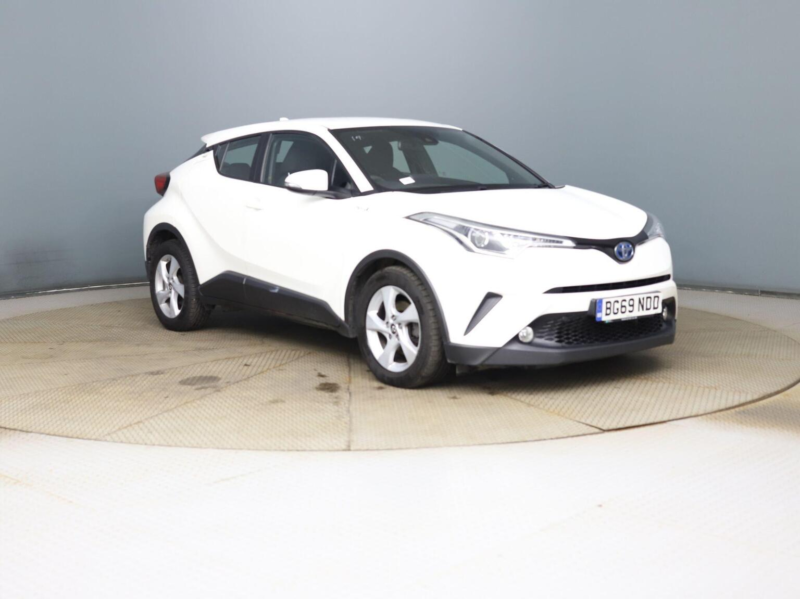 2019 Toyota C-Hr 1.8 Vvt-H Icon CVT Euro 6 (s/s) 5dr in White — image 1
