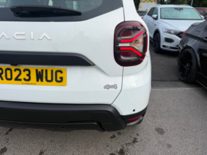 2023 Dacia Duster 1.5 Blue Dci Expression SUV 5dr Diesel Manual 4WD Euro 6 (s/s) (115 Ps) in White — image 6