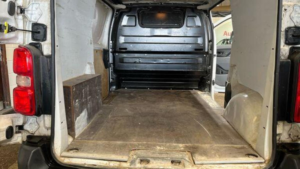 2018 Peugeot Expert 2.0 Bluehdi 1400 S Standard Panel Van Mwb Euro 6 (s/s) 6dr in White — image 6