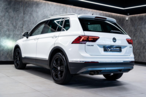 2017 Volkswagen Tiguan 2.0 Tdi Sel DSG Euro 6 (s/s) 5dr in White — image 6