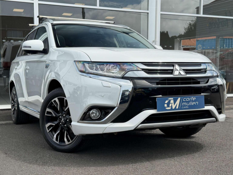 2016 Mitsubishi Outlander 2.0h 12kwh Gx4h CVT 4WD Euro 6 (s/s) 5dr in White — image 1