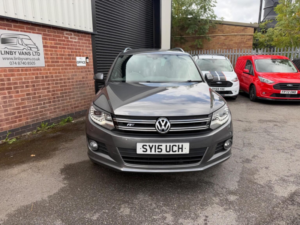 2015 Volkswagen Tiguan 2.0 Tdi Bluemotion Tech R-Line 4WD Euro 5 (s/s) 5dr (nav) in Grey — image 2