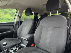 2023 Hyundai Tucson 1.6 T-Gdi Premium SUV 5dr Petrol Manual Euro 6 (s/s) (150 Ps) in Grey — image 3