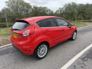 2014 Ford Fiesta 1.0 T Ecoboost Titanium in Red — image 3
