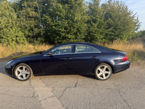 2007 Mercedes-Benz Cls 3.5 Cls350 in Blue — image 2