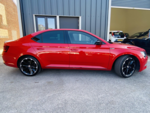 2019 Skoda Superb 2.0 Tsi Sportline Plus in Red — image 3