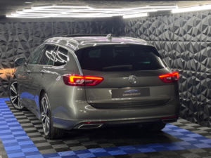 2018 Vauxhall Insignia 2.0 Turbo D Blueinjection Sri Vx Line Nav Sports Tourer Auto Euro 6 (s/s) 5dr in Grey — image 4