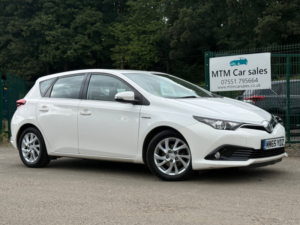 2016 Toyota Auris