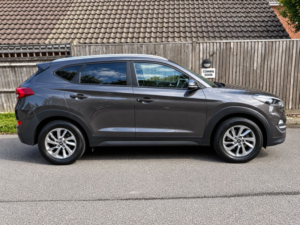 2016 Hyundai Tucson 1.7 Crdi Blue Drive Se Nav 5dr Diesel Euro 6 in Grey — image 5