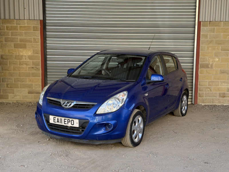 2011 Hyundai I20 1.4 Crdi Comfort in Blue — image 1