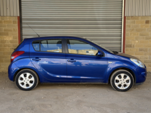 2011 Hyundai I20 1.4 Crdi Comfort in Blue — image 4