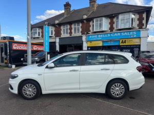2020 Fiat Tipo 1.4 Mpi Easy Euro 6 5dr in White — image 2