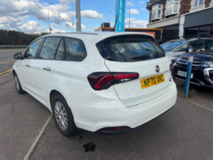 2020 Fiat Tipo 1.4 Mpi Easy Euro 6 5dr in White — image 3