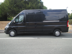 2023 Peugeot Boxer 2.2 Boxer Professional Premium+ 335 L3h2 Bluehdi 140 S&s 6-Speed Manual - Damaged Cat S - Drive Away in Grey — image 4