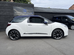 2013 Citroen Ds3 Cabrio 1.6 Vti Dstyle Plus in White — image 2