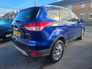 2014 Ford Kuga 1.6t Ecoboost Titanium SUV 5dr Petrol Manual 2WD Euro 5 (s/s) (150 Ps) in Blue — image 3
