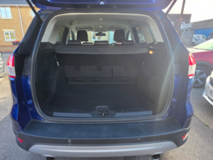 2014 Ford Kuga 1.6t Ecoboost Titanium SUV 5dr Petrol Manual 2WD Euro 5 (s/s) (150 Ps) in Blue — image 5