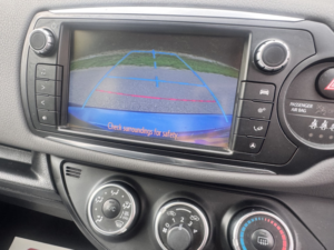 2015 Toyota Yaris 1.3 Dual Vvt-I Icon in Blue — image 3