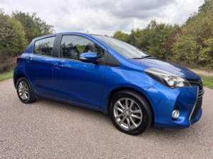 2015 Toyota Yaris 1.3 Dual Vvt-I Icon in Blue — image 5