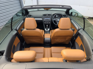2014 Volkswagen Golf 2.0 Tdi Bluemotion Tech Se in Black — image 2