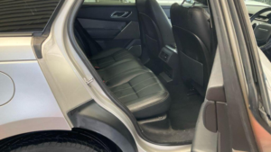 2019 Land Rover Range Rover Velar 2.0 P250 Se Auto 4WD Euro 6 (s/s) 5dr in Silver — image 3