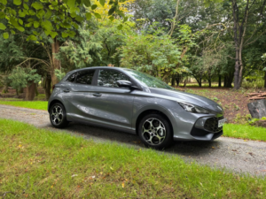 2025 MG Mg3