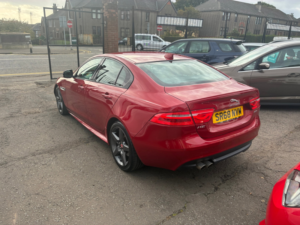 2018 Jaguar Xe 2.0d R-Sport Saloon 4dr Diesel Auto Euro 6 (s/s) (180 Ps) in Red — image 5