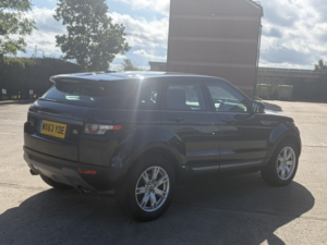 2013 Land Rover Range Rover Evoque 2.2 Sd4 Pure in Black — image 3