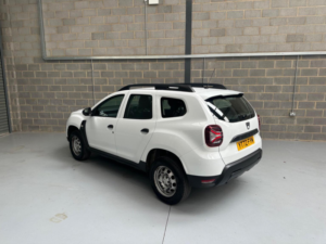 2022 Dacia Duster 1.0 Tce Essential Euro 6 (s/s) 5dr in White — image 4